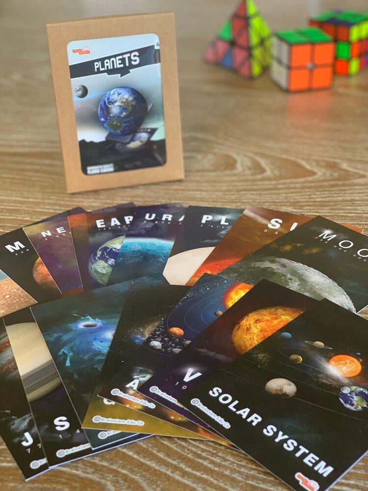 Jumbo Classroom 16 Pack - 4 packs each of our Dinosaurs, Cells, Planets and Landmarks 4D Augmented Reality Flash Cards - Brainsteam Education